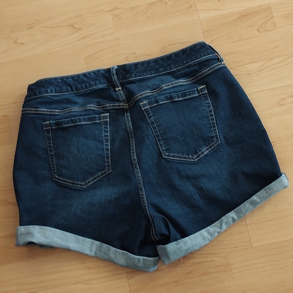 Torrid Jean Shorts - Picture 2 of 4